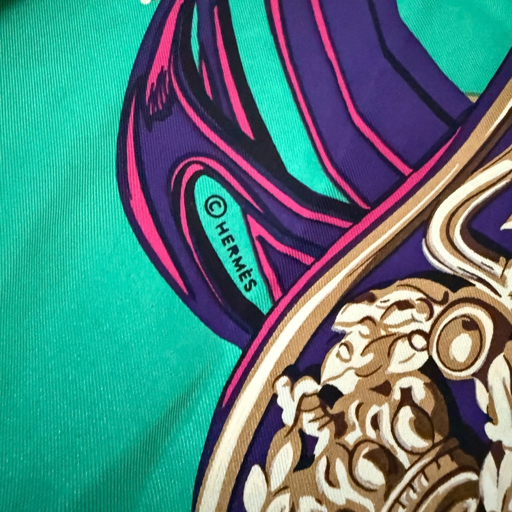Hermes 100% silk scarf 140/140 cm